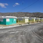 Gobierno @LuisAbinader supervisa construcción de viviendas en Monte Grande que albergarán 390 familias