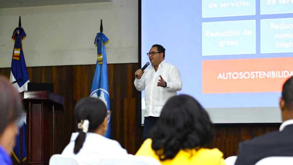 @SNSRDO Anuncia aumenta anticipo financiero a hospitales región Este