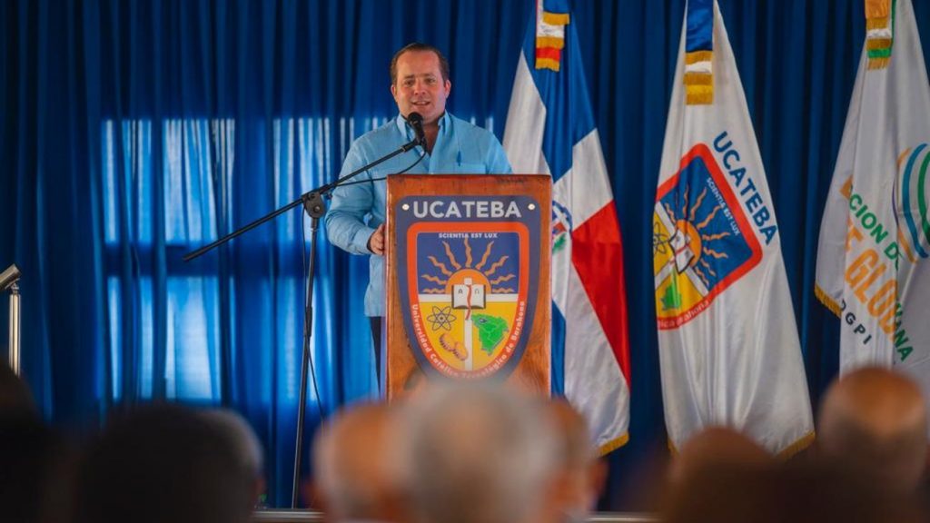 Ministro @JosePaliza asegura Presidente @luisabinader impulsa desarrollo integral de Barahona y toda la región Enriquillo