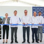 Presidente @LuisAbinader asiste a inauguración de la tercera planta de costura de la empresa canadiense Gildan