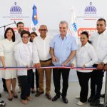 Presidente @LuisAbinader inaugura dos carreteras y 110 apartamentos en Santiago y Moca por más de 2,530 millones de pesos