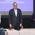 Gobierno @LuisAbinader firma acuerdo con Canadá que ampliará comercio vía aérea