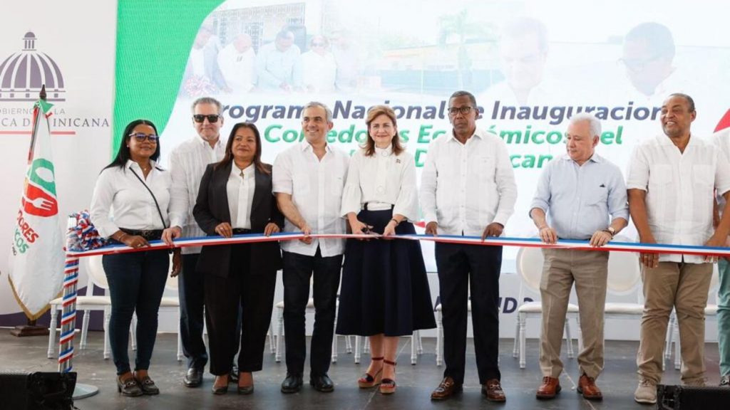 @RaquelPenaVice Entrega 32 nuevos Comedores Económicos en distintas comunidades del país