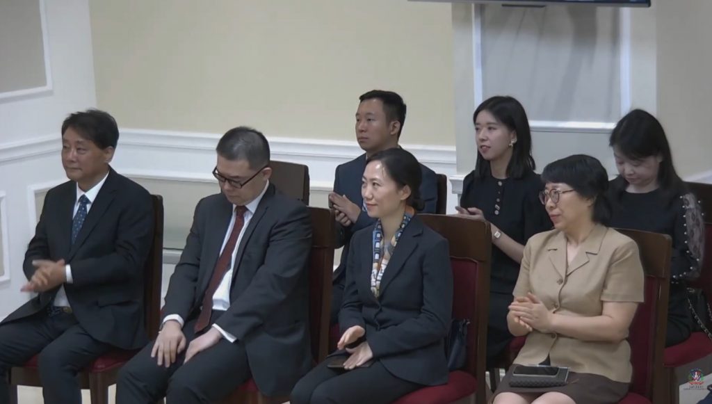 Reconocimiento a la República Popular China por solidaridad en donación y gestión vacunas del Covid