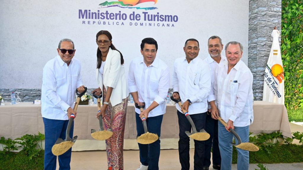 @TurismoRD Inicia reconstrucción vía Domingo Maíz en Punta Cana con inversión de RD 184 millones