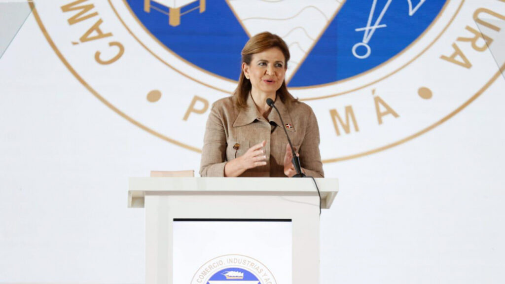 Vicepresidenta @RaquelPenaVice destaca en EXPOCOMER que el país es pionero a nivel mundial en implementación exitosa del modelo de zonas francas