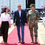 Presidente @LuisAbinader parte a Miami para realizar lanzamiento de primera bola en Clásico Mundial de Béisbol