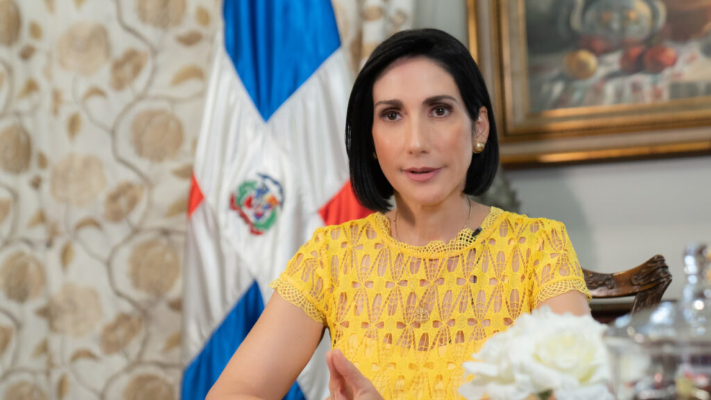 Primera dama @RaquelArbaje presenta a sus homólogas sus programas más relevantes del 2022