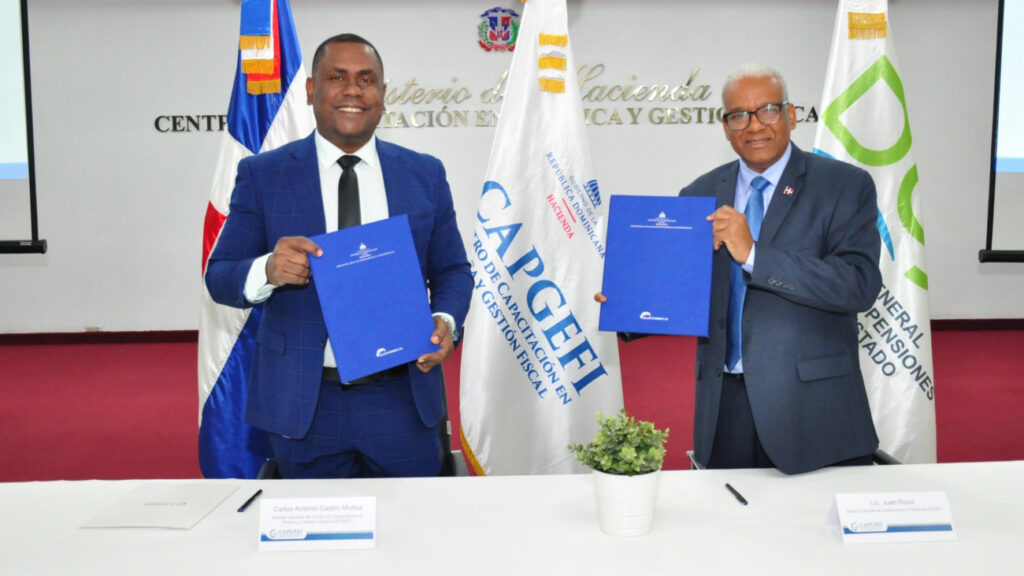 Entidades acuerdan profesionalización de servidores públicos