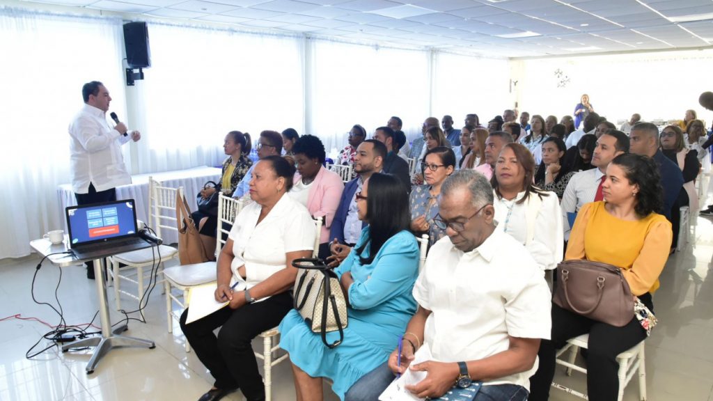 @SNSRDO Aumenta 46 % al anticipo financiero de hospitales SRS Valdesia
