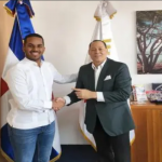 Ministro de la Juventud @RafaelFliz apoyará charlas de Franklin Mirabal en los barrios