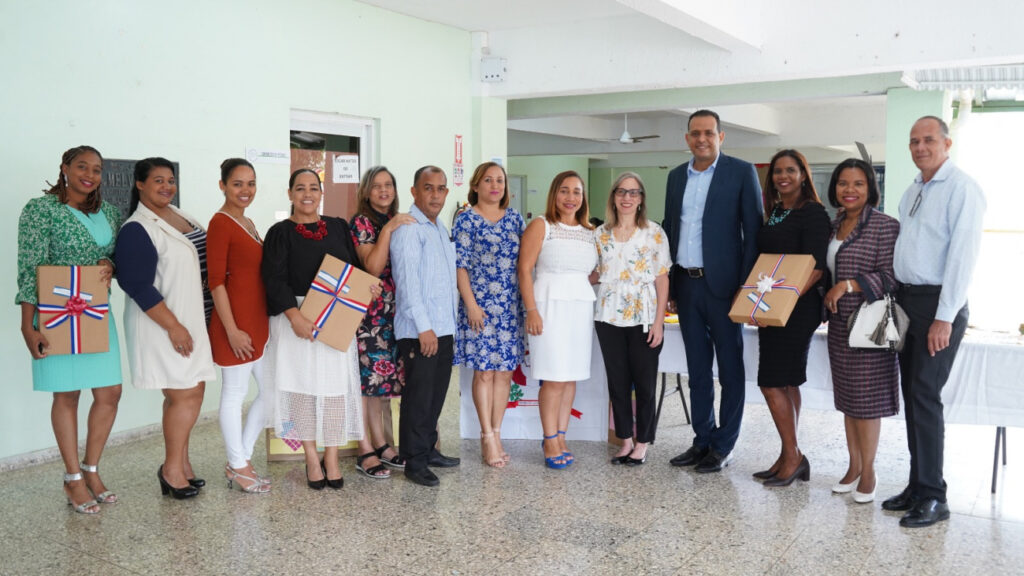 @EducacionRDo Concluye Diplomado en Educación Inclusiva y Discapacidad Visual