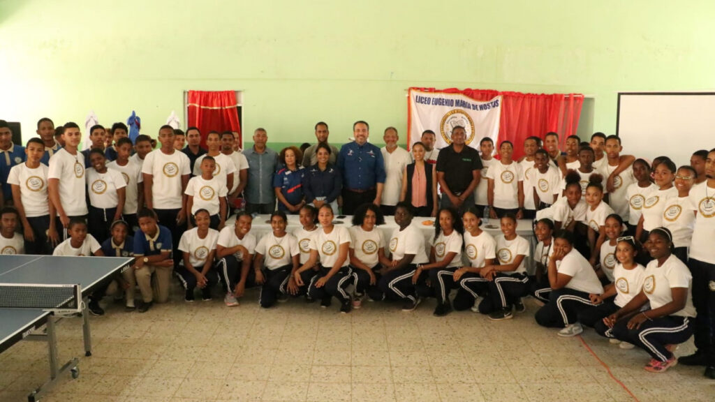 @INEFIRDOFICIAL Imparte charla “Formación en valores e importancia del deporte” en Bayaguana