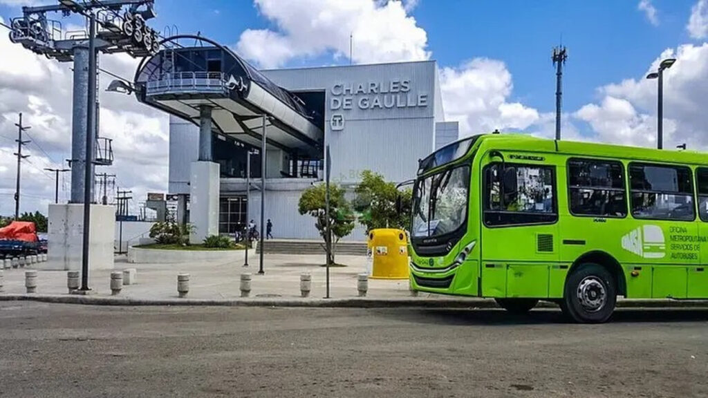 Autobuses @OMSA_RD transportarán a usuarios del Teleférico este sábado 01 de abril y durante la Semana Santa 2023