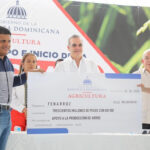 Presidente @LuisAbinader anuncia apoyo de RD 400 millones para pignoración de arroz