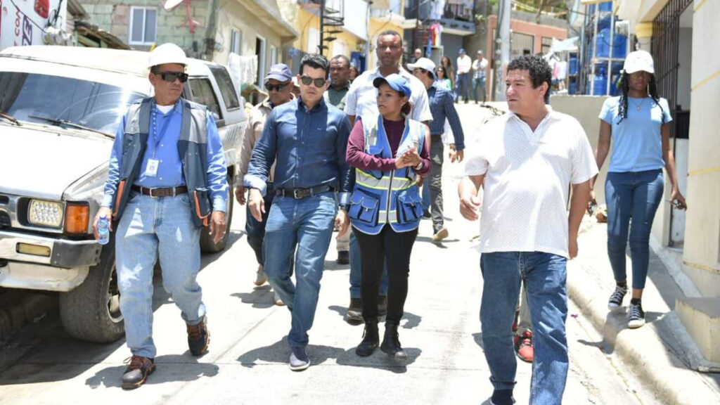 Director del @INAPAGOB supervisa trabajos de la segunda etapa de Arroyo Gurabo