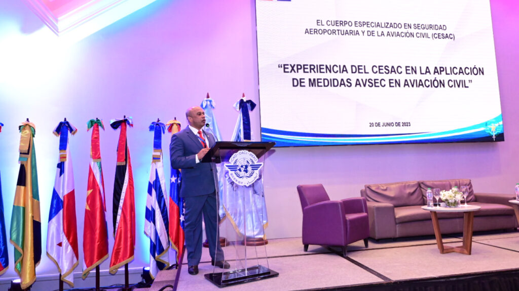 @CESAC_RD comparte modelo de seguridad aeroportuaria y de la aviación civil dominicana con expertos internacionales