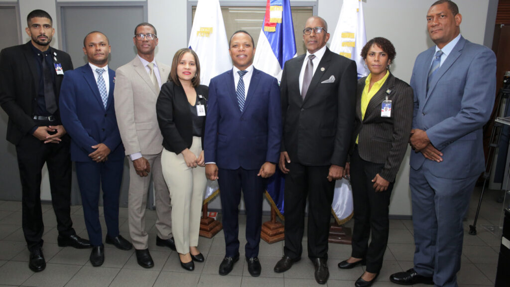 Contraloría inaugura nueva Unidad de Auditoría Interna en Edesur