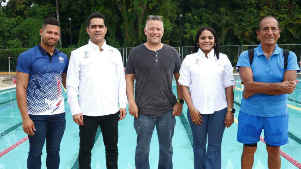 @INEFIRDOFICIAL lleva proyecto deportivo “Brazadas Educativas” a La Vega