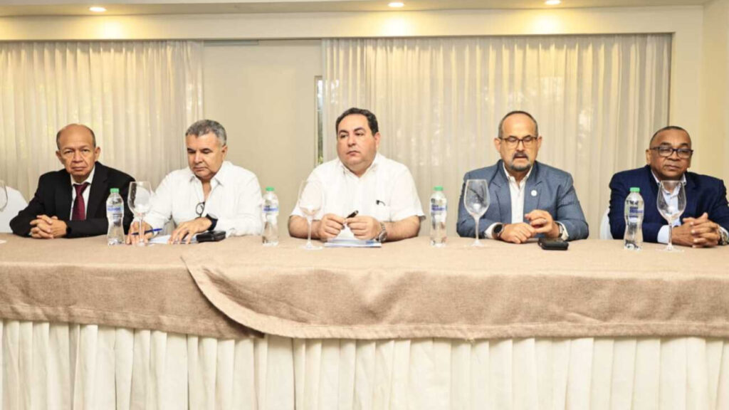 @SNSRDO y Sociedad de Ginecología realizan taller “Prácticas para Mejorar Salud Materno Fetal”