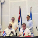 Gobiernos de RD y Cuba firman trascendental acuerdo para fortalecer la conectividad aérea