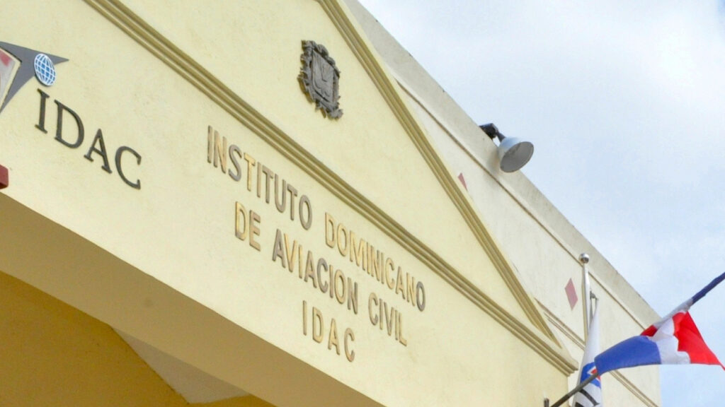 @IDAC_RD evalúa avances del proyecto de desarrollo del Aeropuerto Internacional de Pedernales