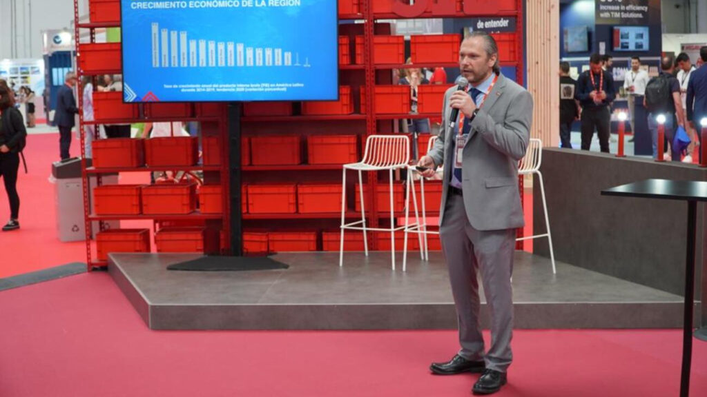 Aduanas presenta en Europa ventajas para invertir en sector logístico de RD