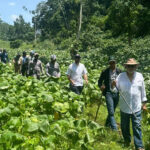 Ministro de Medio Ambiente @cearahatton inspecciona vertiente norte de Los Haitises