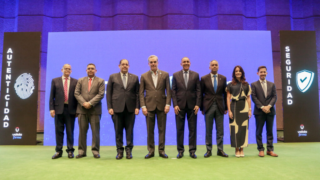 Presidente @luisabinader encabeza puesta en funcionamiento plataforma web de validación documentos y firmas digitales “Validafirma”