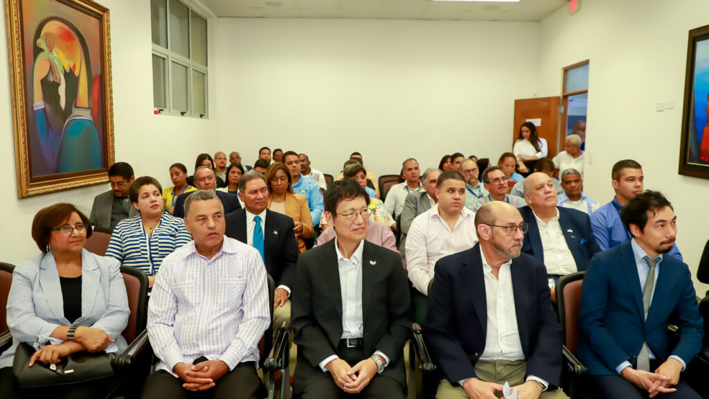 ONESVIE concluye con éxito conferencia posreporte; destacan avances en gestión de riesgos sísmicos