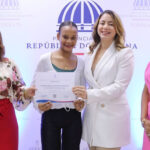 Supérate gradúa 84 jóvenes en áreas técnicas del Centro de Superación Comunitaria de Capotillo