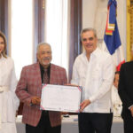 Presidente distingue con la Medalla Presidencial al Mérito Civil a ocho músicos típicos