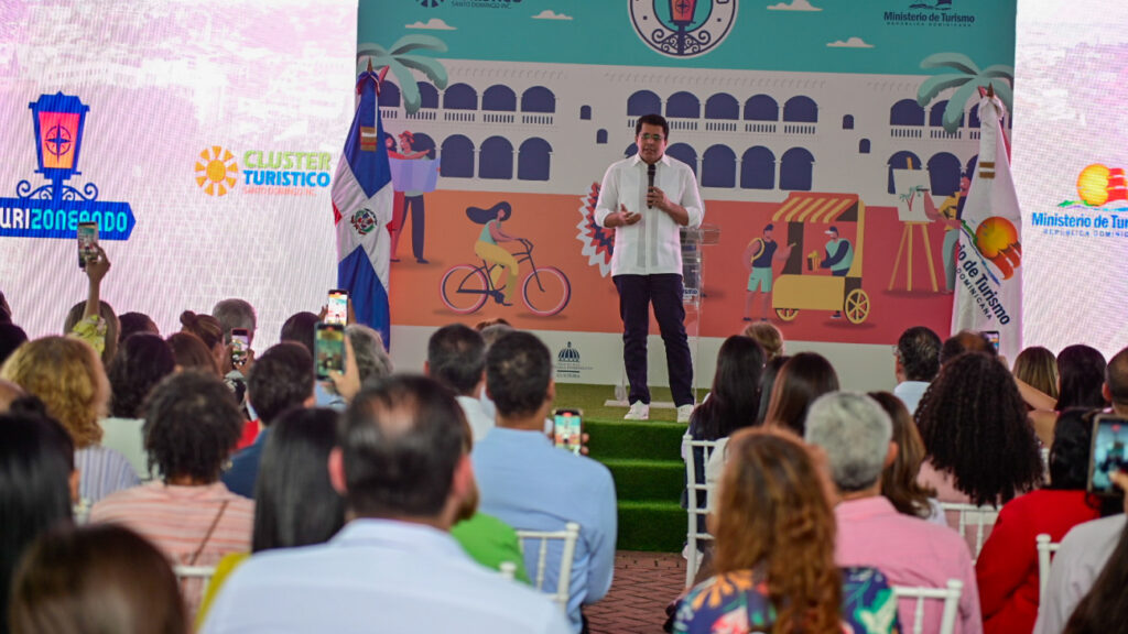 Ministerio de @TurismoRD lanza nueva versión “Turizoneando”