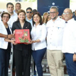 Vicepresidenta Raquel Peña inaugura un hospital, tres destacamentos policiales y proyectos de iluminación en siete comunidades