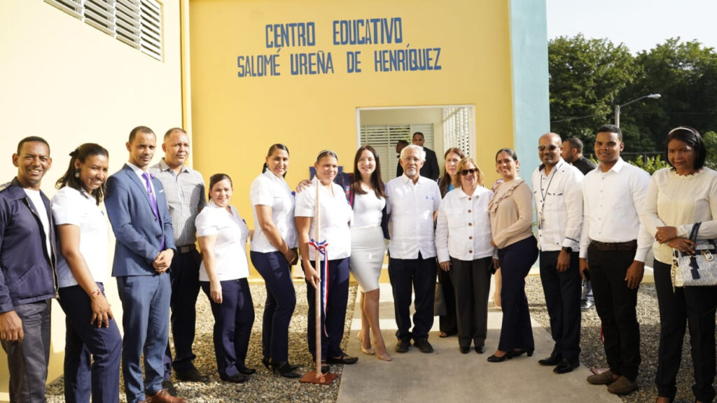 Ministerio de @EducacionRDo inaugura escuela en Centro de Corrección Rafey Hombres y resalta impacto en privados de libertad