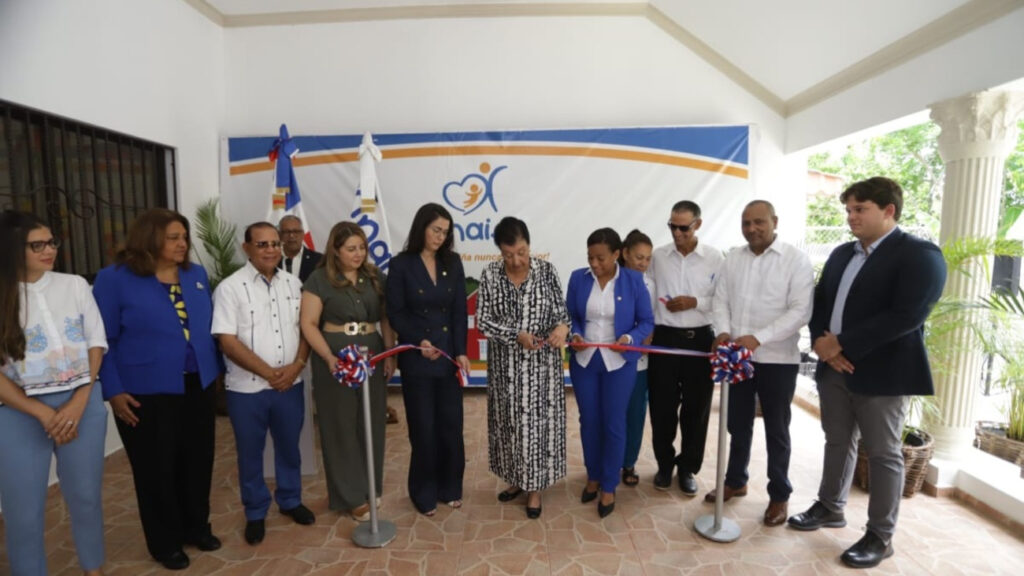 Gobierno inaugura CAIPI en Monte Adentro, Santiago