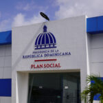 Plan de Asistencia Social de la Presidencia equipa viviendas a familias de escasos recursos en Azua
