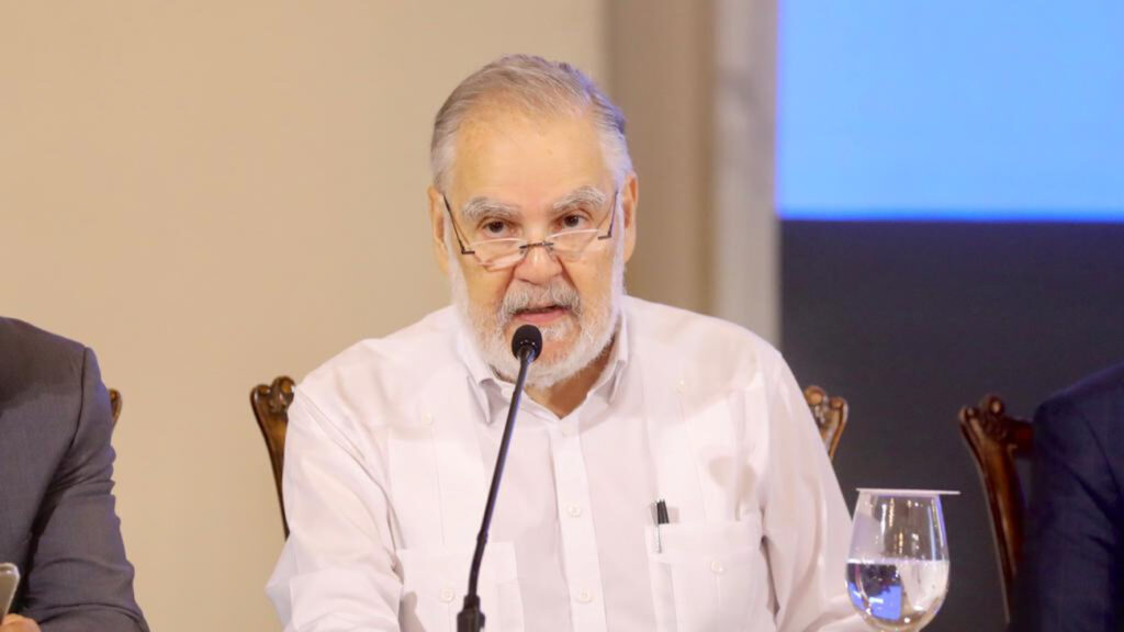 Ministro Miguel @cearahatton  valora trabajo del Ministerio Público y SENPA en la lucha contra los ilícitos ambientales