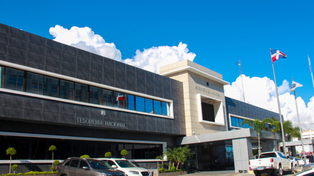 @TesoreriaRD realiza más de 13,000 asistencias técnicas a diferentes tesorerías institucionales del sector público en el primer semestre