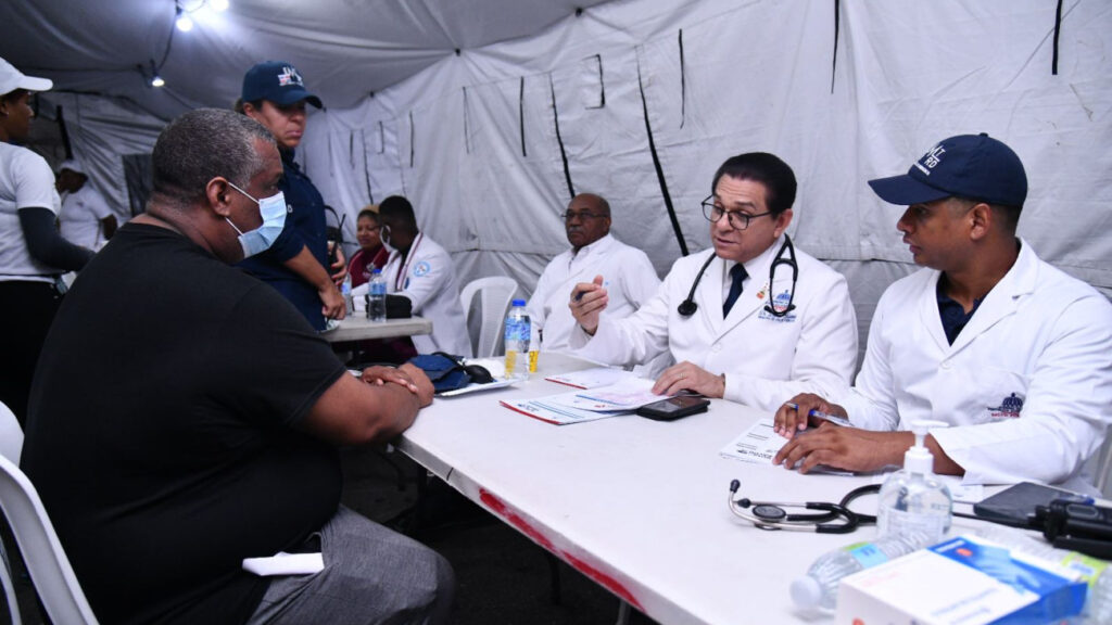 Ministerio de @SaludPublicaRD se mantiene ofreciendo consultas y apoyo psicológico por la tragedia ocurrida en San Cristóbal