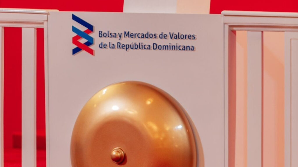 @SipenRD informa que los fondos de pensiones adquieren el 70 % de las acciones emitidas por la empresa César Iglesias