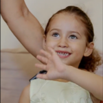 @RaquelArbaje: Exitoso implante a joven Angelina le ha permitido decir MAMÁ