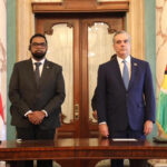 Gobierno dominicano firma con Guyana acuerdos para construir una refinería, explotar un bloque de petróleo, establecer una planta petroquímica y trabajar conjuntamente en producción agrícola