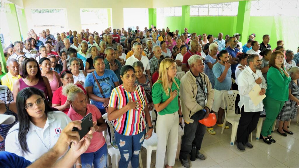 Inician trabajos de titulación en La Vega para entregar 1,500 títulos de propiedad; beneficiarán a 6,000 personas
