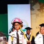 Universidad Católica otorga beca de estudios a joven bombero Mariah Valera