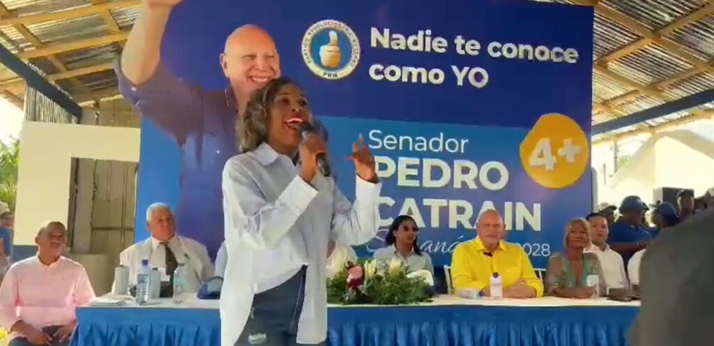 @Senador_Catrain Apoteósica inauguracion local del comando de campaña en Las Terrenas. ¡Todos unidos volveremos a ganar! Gracias a mi pueblo por el apoyo.