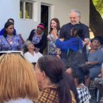 @Alberto_Atallah Sostuvo una reunión con la presidenta del Frente Nacional de Mujeres PRM, @YadiraHenriq , para trazar pautas de lo que será una gran actividad que ellas estarán realizando en los próximos días.