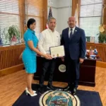 Alcaldía de Lawrence reconoce al viceministro Kennedy Vargas