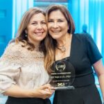 Distinguen a @CarolinaMejiaG en premios a la Excelencia en representación de RH Mejía & Co