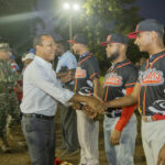 @EdesurRD Ilumina el estadio de softbol de la Primera Brigada del Ejército